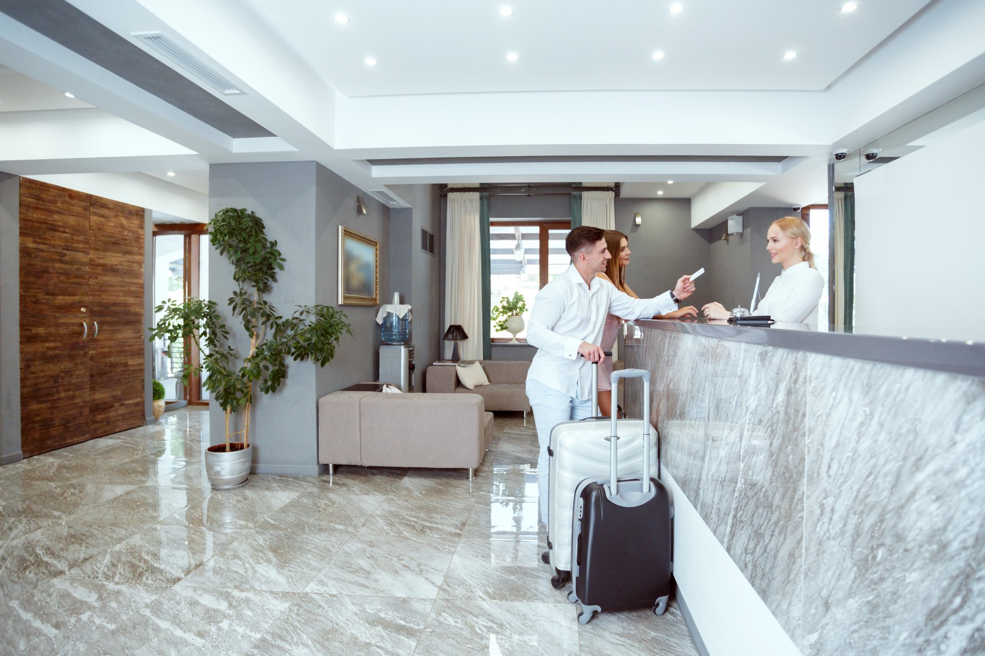 Трик: Как да отменим хотелска резервация в последния момент, без да платим глоба	