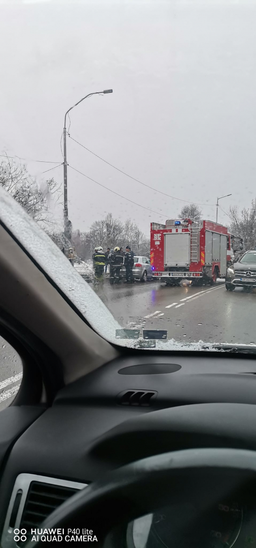 Мартенският сняг взе първи жертви в София СНИМКИ 