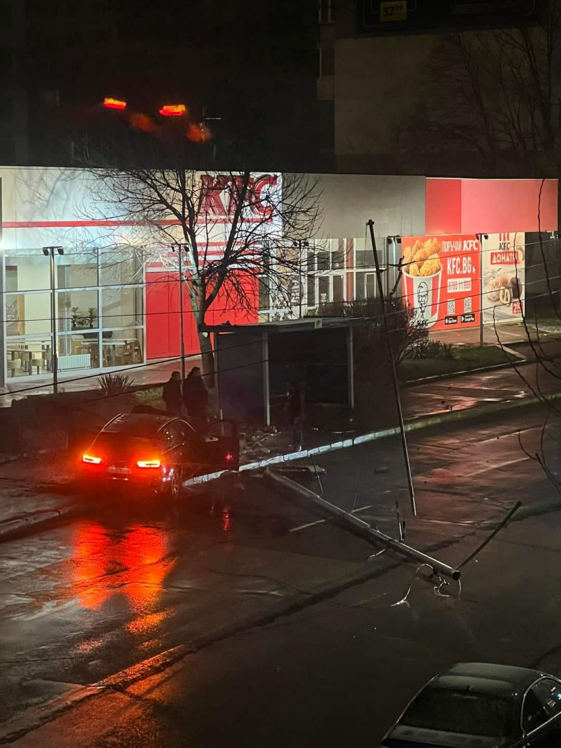 Опасна ситуация в "Люлин" в София, полиция и линейка долетяха светкавично СНИМКИ
