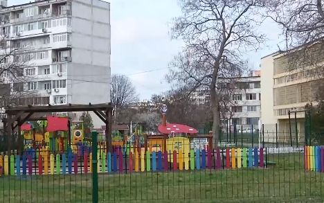 Докъде се докарахме: Мъж открадна кайма, олио и веро от детска градина във Варна ВИДЕО