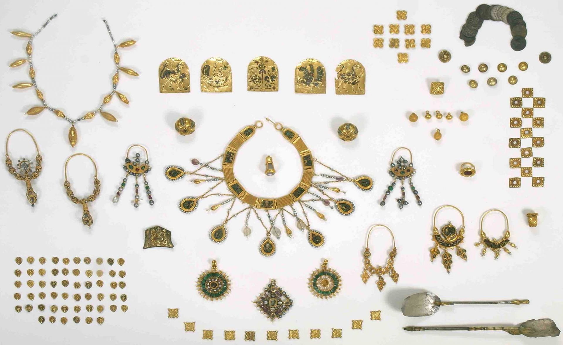 Тайните на 3 от най-пищните български съкровища бяха разкрити