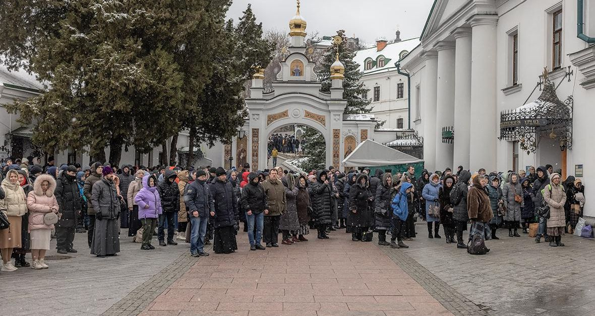 Украинските власти посегнаха на „руския Йерусалим“