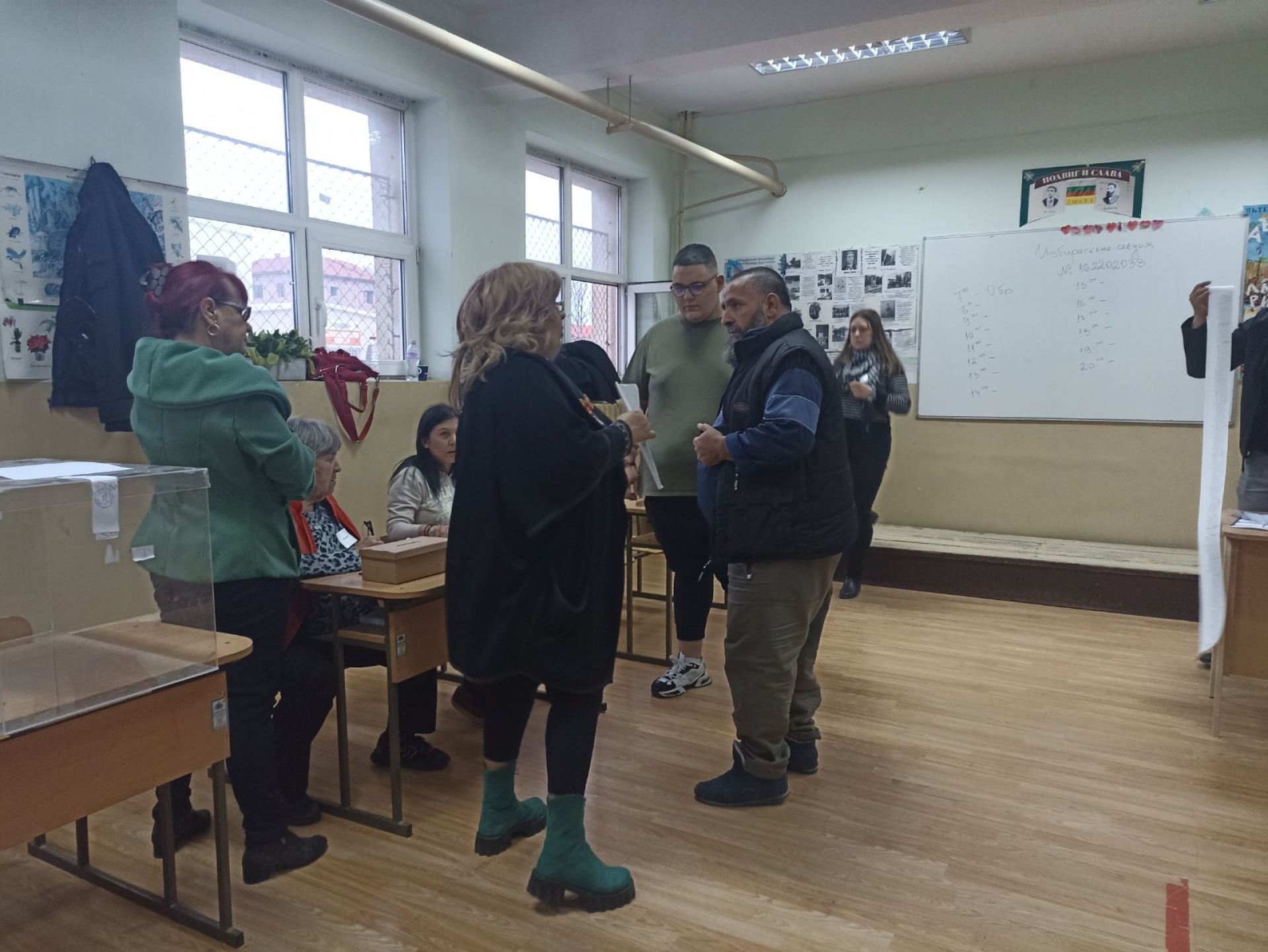 Вял вот в Столипиново, стоят си по домовете и отказват да гласуват