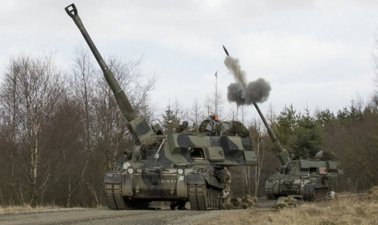 ВИДЕО от войната: Втора група артилеристи от ВСУ ще използват британски гаубици AS90