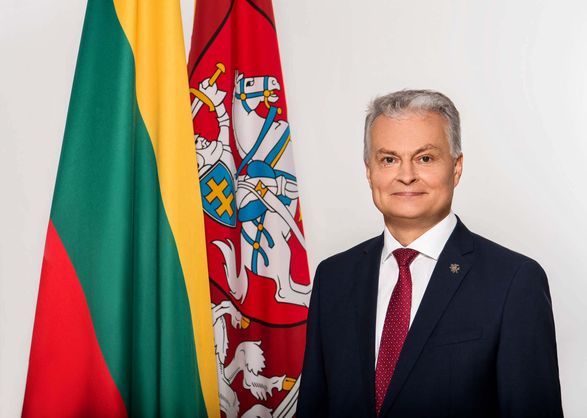 Голям скандал разтресе Литва: Президентът се оказа член на... СНИМКА 