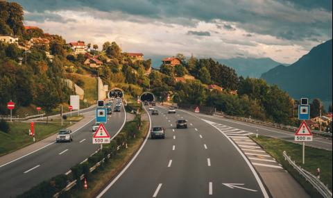 Българка разказа колко жестоко наказват в Швейцария шофьорите, превишили разрешената скорост 