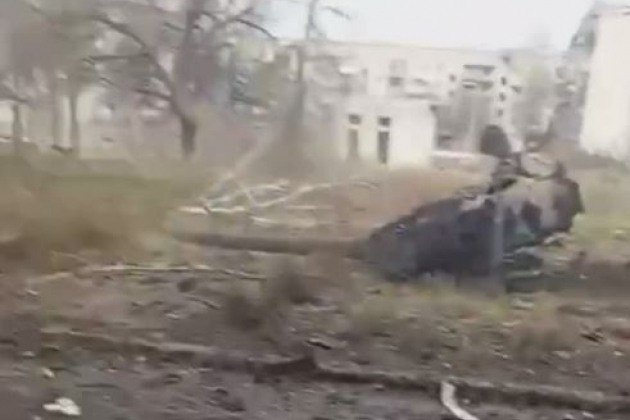Украински танк бе разкъсан от пряко попадение на ПТРК от ЧВК "Вагнер"  ВИДЕО