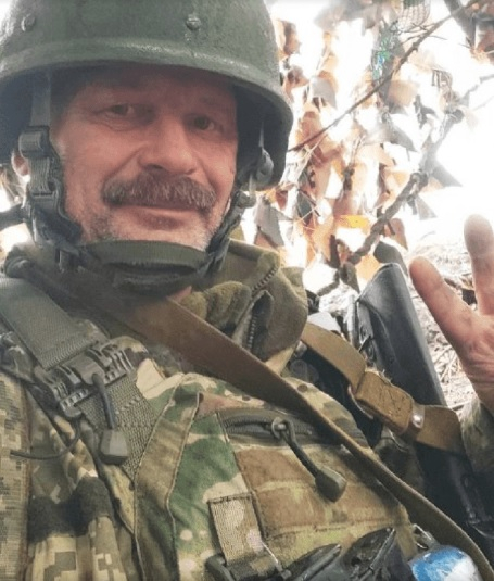 На фронта загина прочут украински депутат, който изхвърли на ръце Яценюк от Радата СНИМКИ