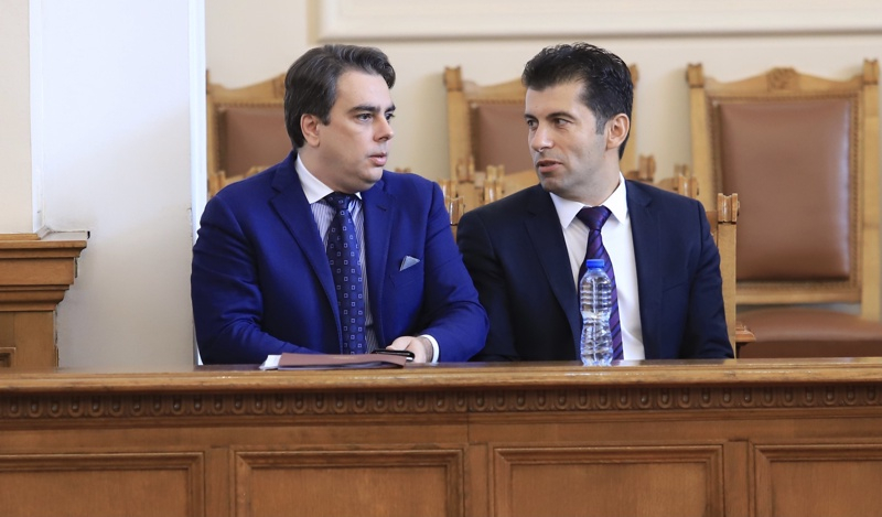 Иво Сиромахов с култов коментар за дупето на Асен Василев и новия парламент