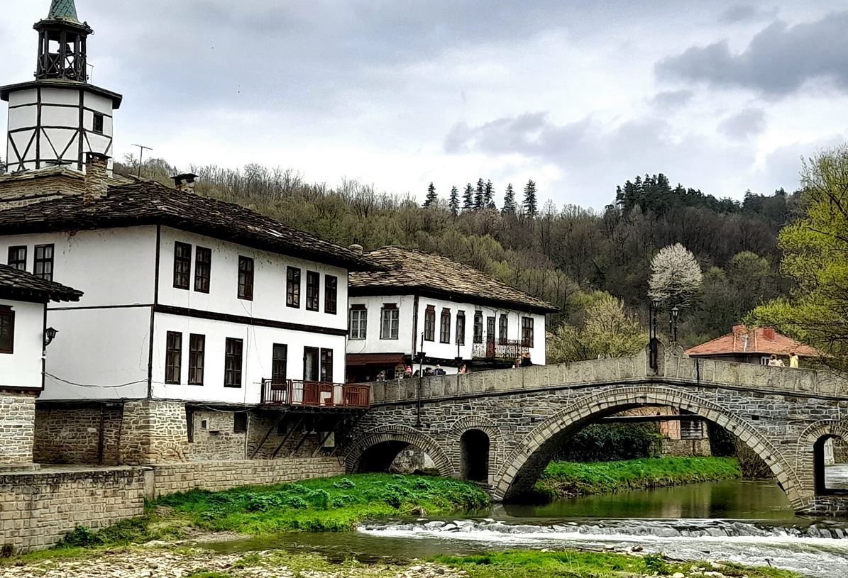 Този български град крие невероятна красота, дух и култура СНИМКИ