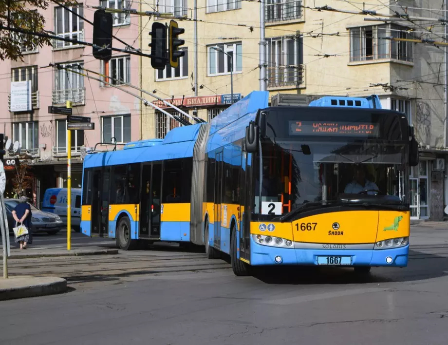 Грозна постъпка в Софийския градски транспорт взриви мрежата: Шофьор на тролей отказа да... СНИМКА