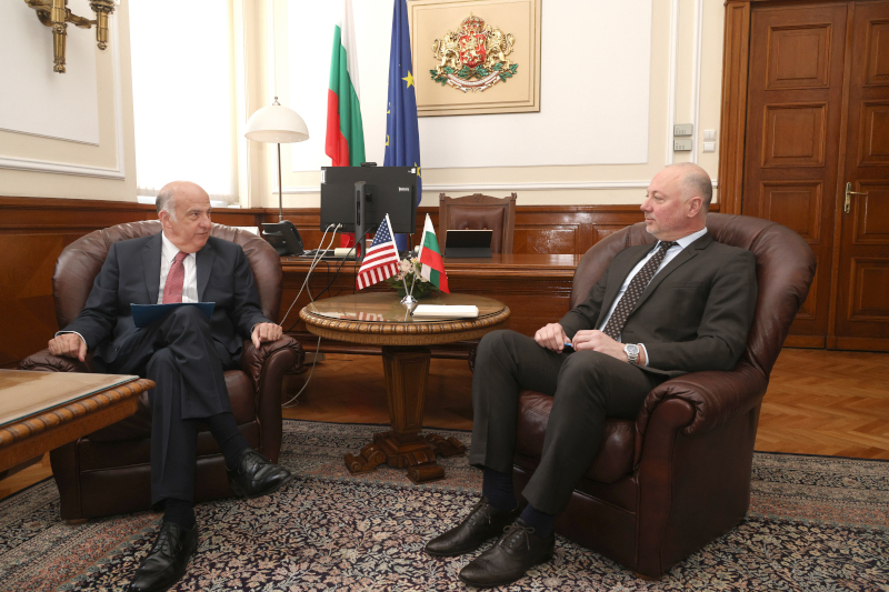 Росен Желязков се срещна с новия посланик на САЩ в България Н. Пр. Кенет Мертен