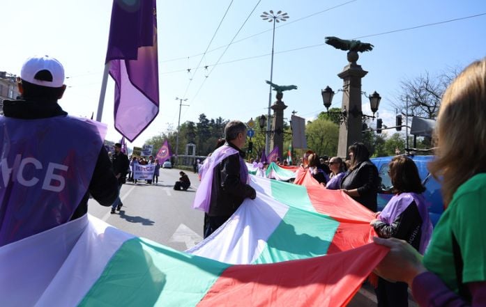 Тапа в центъра на София, "Орлов мост" е парализиран, ето какво се случва СНИМКИ