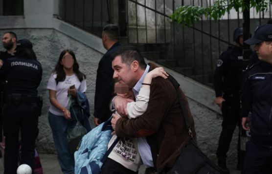 Касапница в Белград: Седмокласник от заможно семейство уби 8 деца и охранител в основно училище ВИДЕО