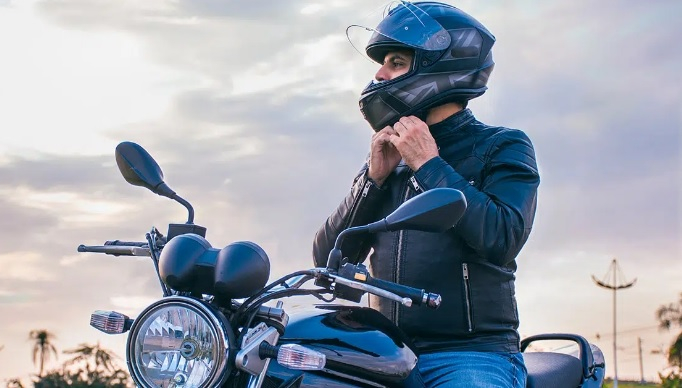 Кога е необходима нова мотоциклетна каска и кои са най-безопасни и подходящи