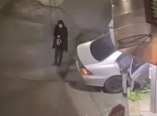 Неочаквана развръзка с шофьорката, забила колата си в цветарски магазин в "Люлин" в София ВИДЕО