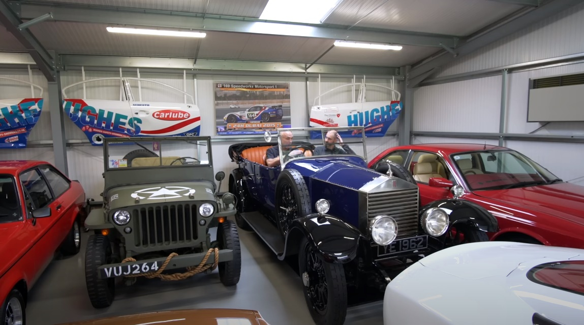Една от най-странните колекции на автомобили се намира във Великобритания ВИДЕО 