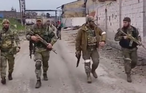 Командосите от чеченския спецназ „Ахмат“ навлязоха в Бахмут, авиация и ракетчици от ВСУ нанесоха серия удари по руските войски ВИДЕО