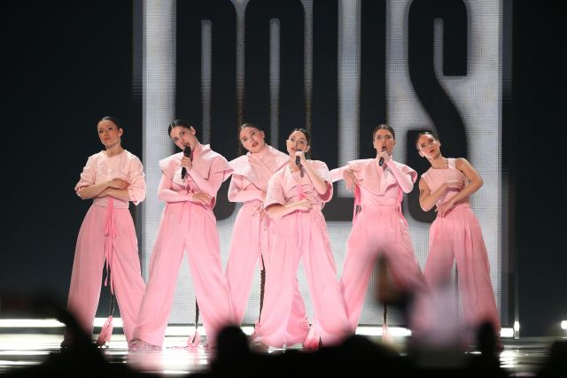 Красиви българки покоряват финала на "Евровизия" тази вечер СНИМКИ