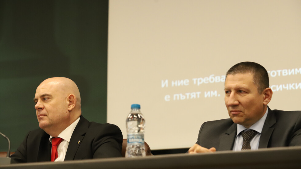 Гешев и Сарафов в челен сблъсък във ВСС