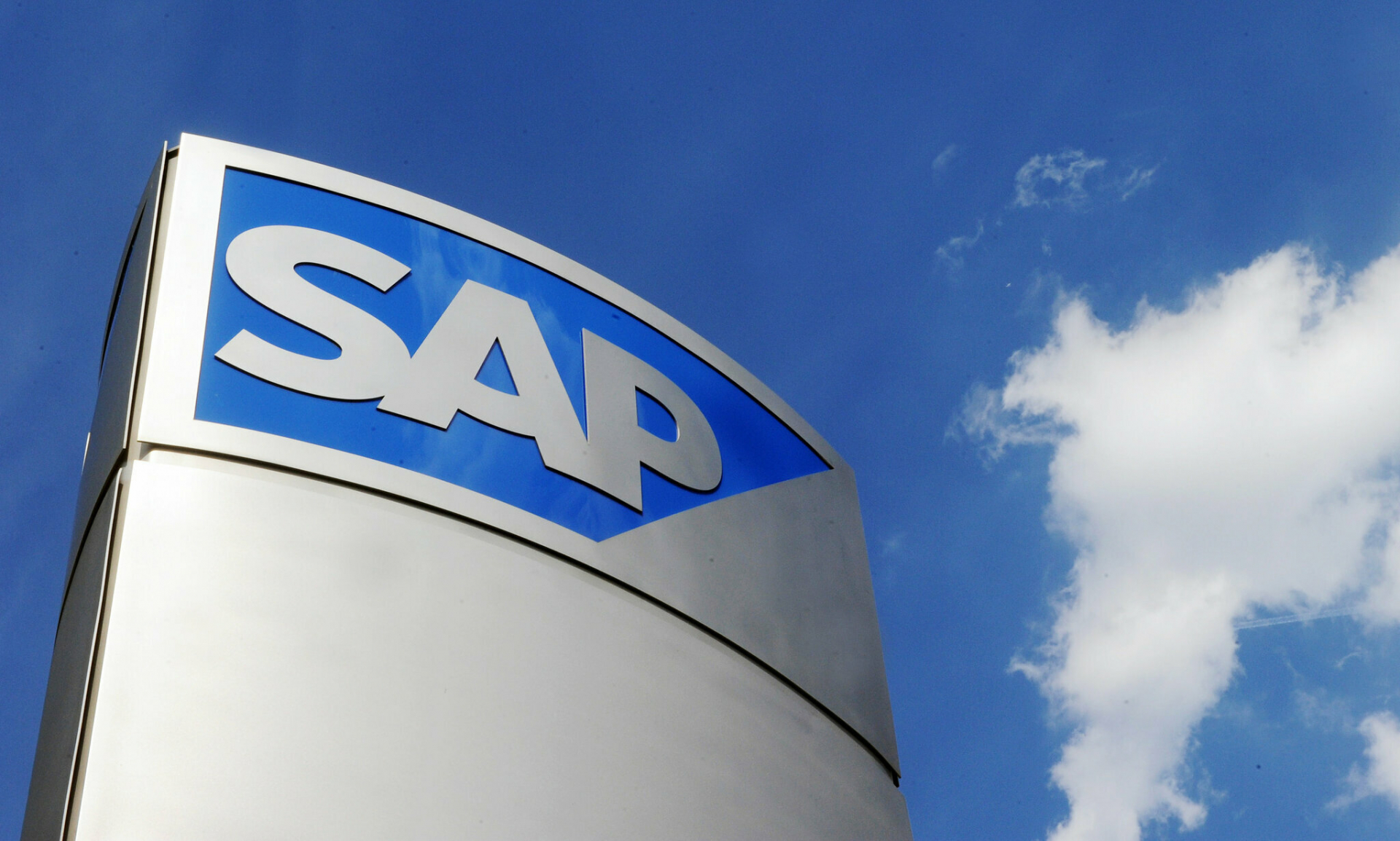Софтуерния гигант SAP повишава прогнозата за приходите си, ето кога с колко 