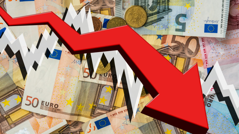 Спад в употребата на еврото за международни разплащания: Удари 3-годишно дъно