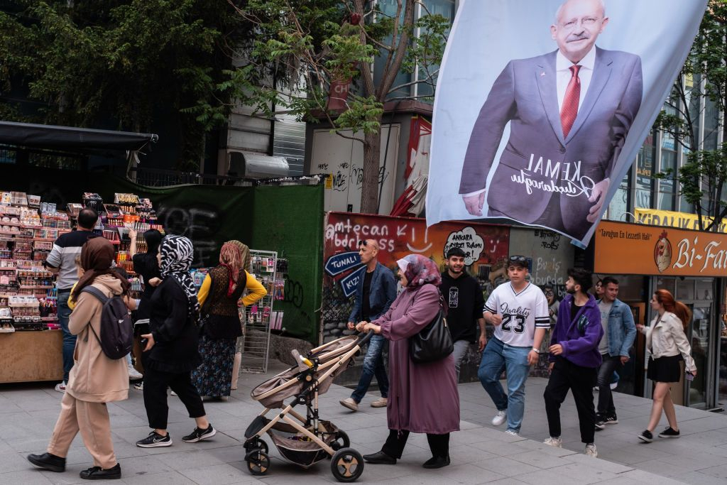 Какво предстои на втория тур на президентските избори в Турция?