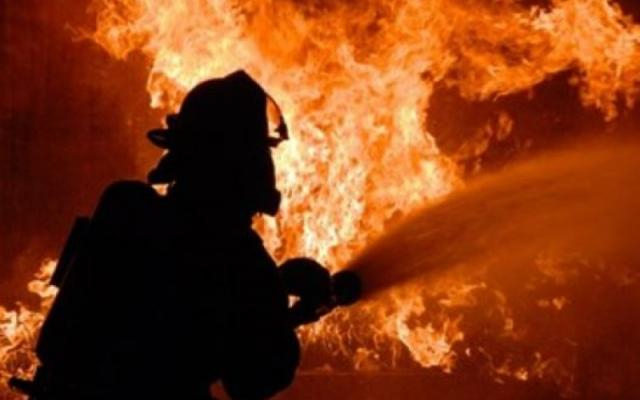 Огнен ад в Ловешко: Възрастен мъж е пострадал