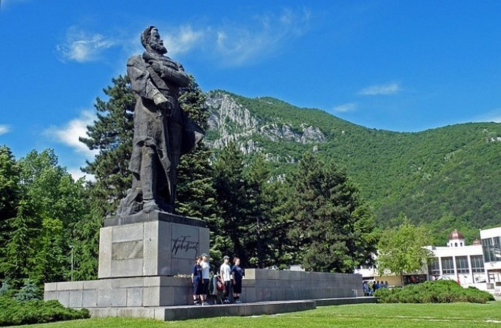 Ден на Ботев и на загиналите за свободата и независимостта на България. Поклон!