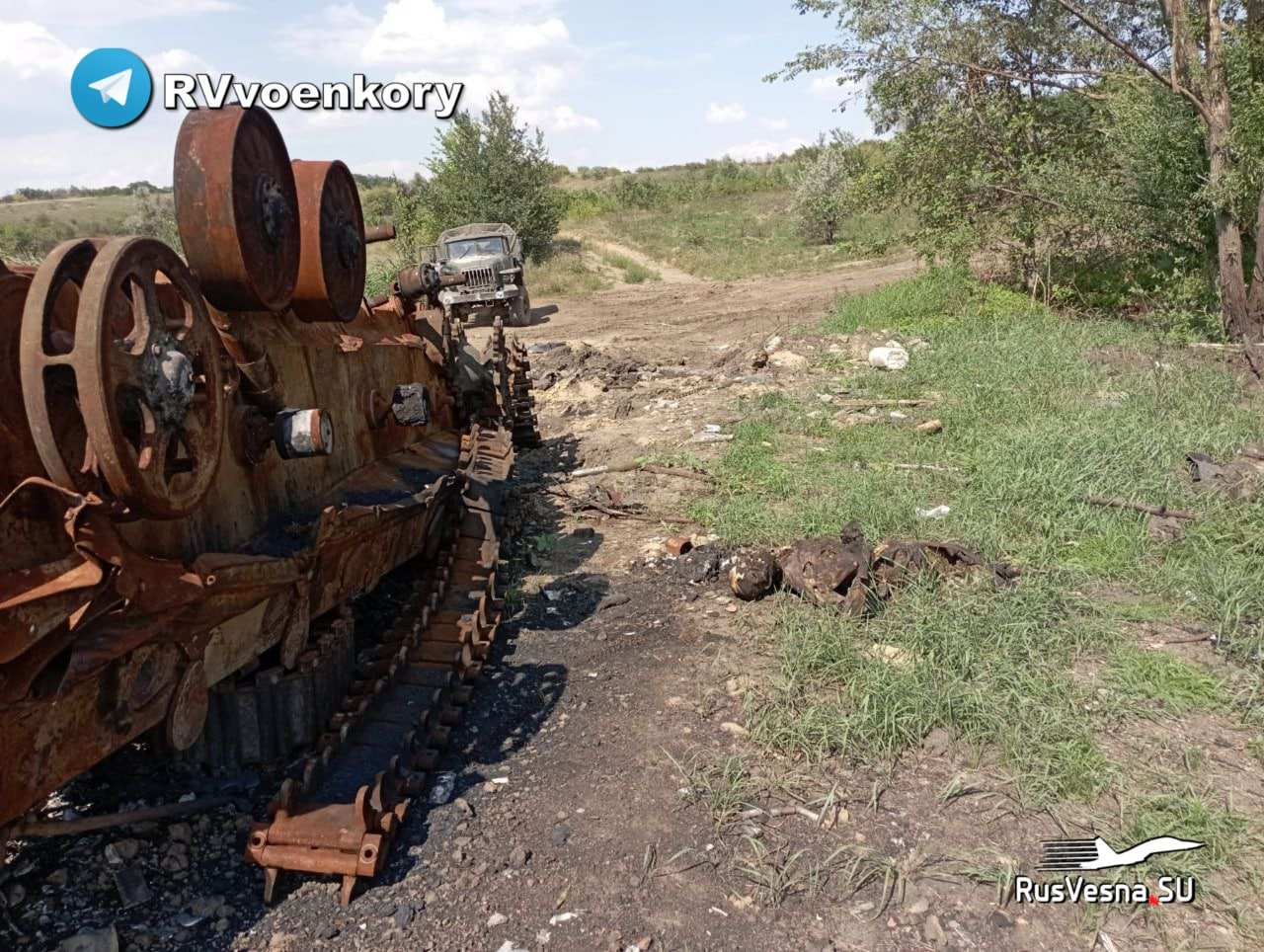 ВИДЕО от войната: Кадри от унищожаването на техника край Шебекино