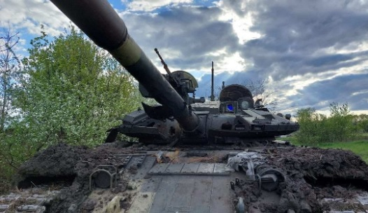 ВИДЕО от войната: Руската армия унищожава техника и позиции на ВСУ край Лисичанск