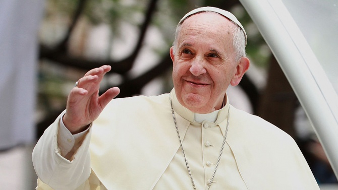 Стана ясно каква операция ще претърпи папа Франциск ВИДЕО