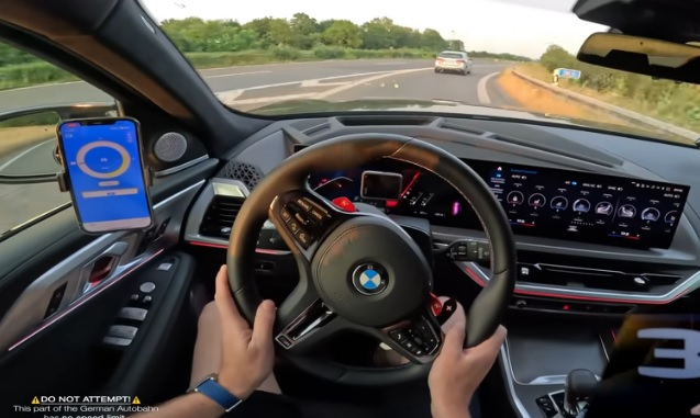 От първо лице: Вижте до каква скорост ускорява BMW XM на магистрала ВИДЕО