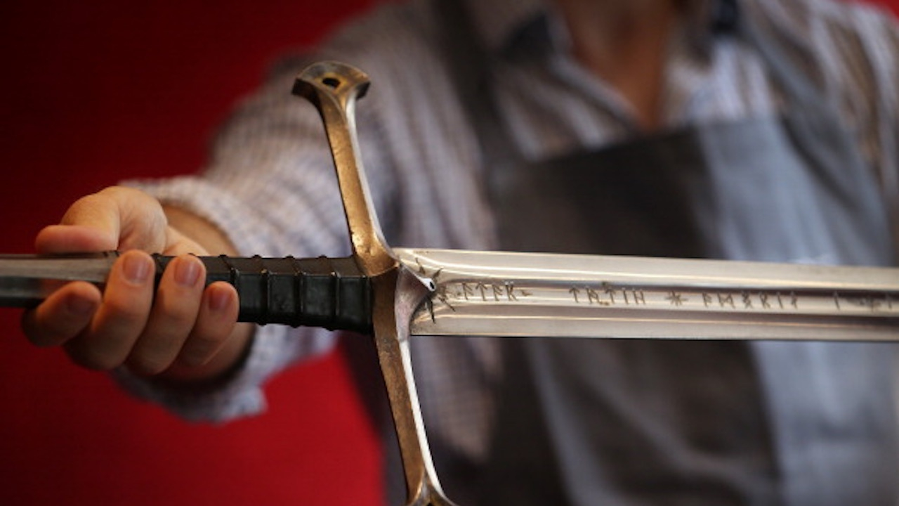 Като рицари: Братя развъртяха сабя в Софийско, всичко стана в кръв