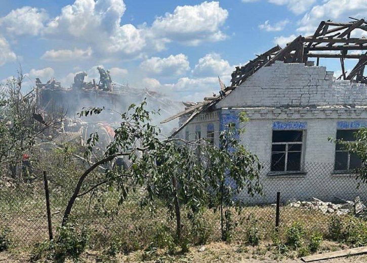 Сирени завиха в цяла Украйна, експлозии отекнаха в Киев при посещението на африкански лидери СНИМКИ