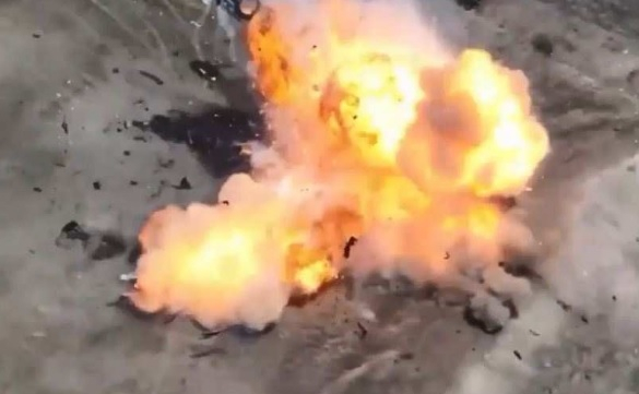 ВИДЕО от войната: "Каскада" унищожава бронирана техника на ВСУ с "Ланцети"