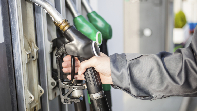 Обрат с цените на горивата, ето къде днес са най-евтини бензинът и дизелът ТАБЛИЦИ