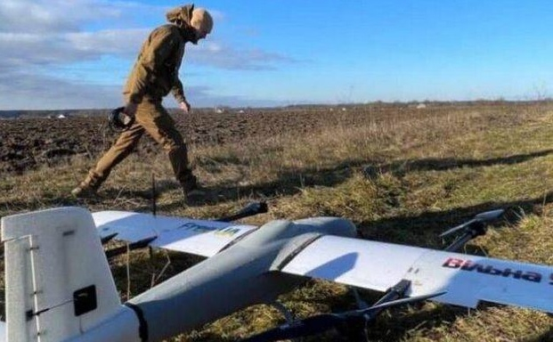 Появи се нов украински дрон-камикадзе с обсег от хиляда километра