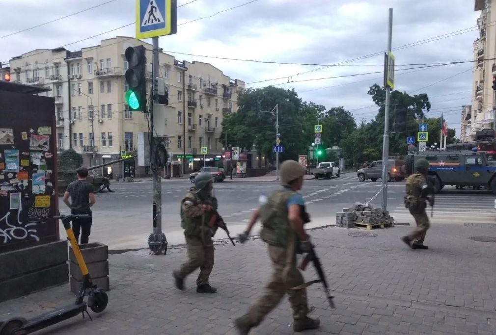 Преврат в Русия!? Отцепиха Кремъл, планът "Крепост" е в действие! Зрелищни СНИМКИ и ВИДЕА 