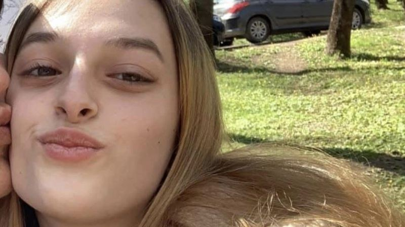 17-годишна красавица изчезна мистериозно в Русе, виждали ли сте я? СНИМКИ