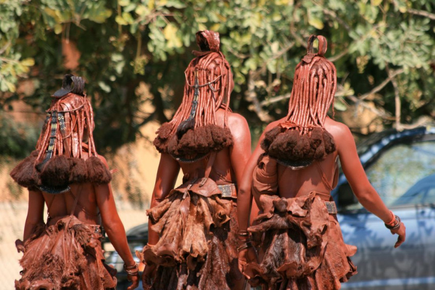 На жените е забранено да се къпят! Необичайните закони на племето Химба