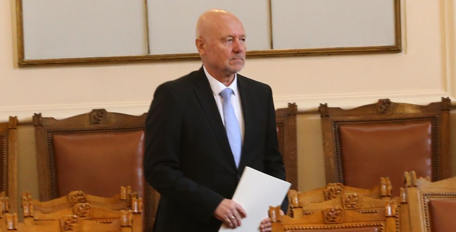 Тагарев разкри как върви оценката на министрите 