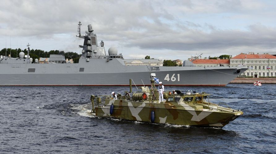 "Това го правят за първи път в света" - сериозни промени за руския флот