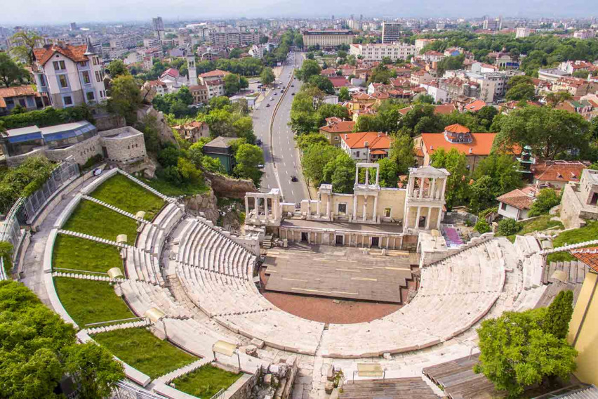 US списанието Travel публикува списък с топ 10-те градове в Европа, №1 е български