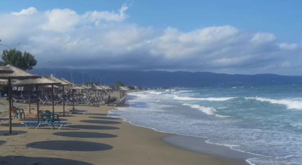 Нашенец отиде на почивка на този гръцки плаж и отсече: Това е Хавай, мрежата му отвърна с... ВИДЕО