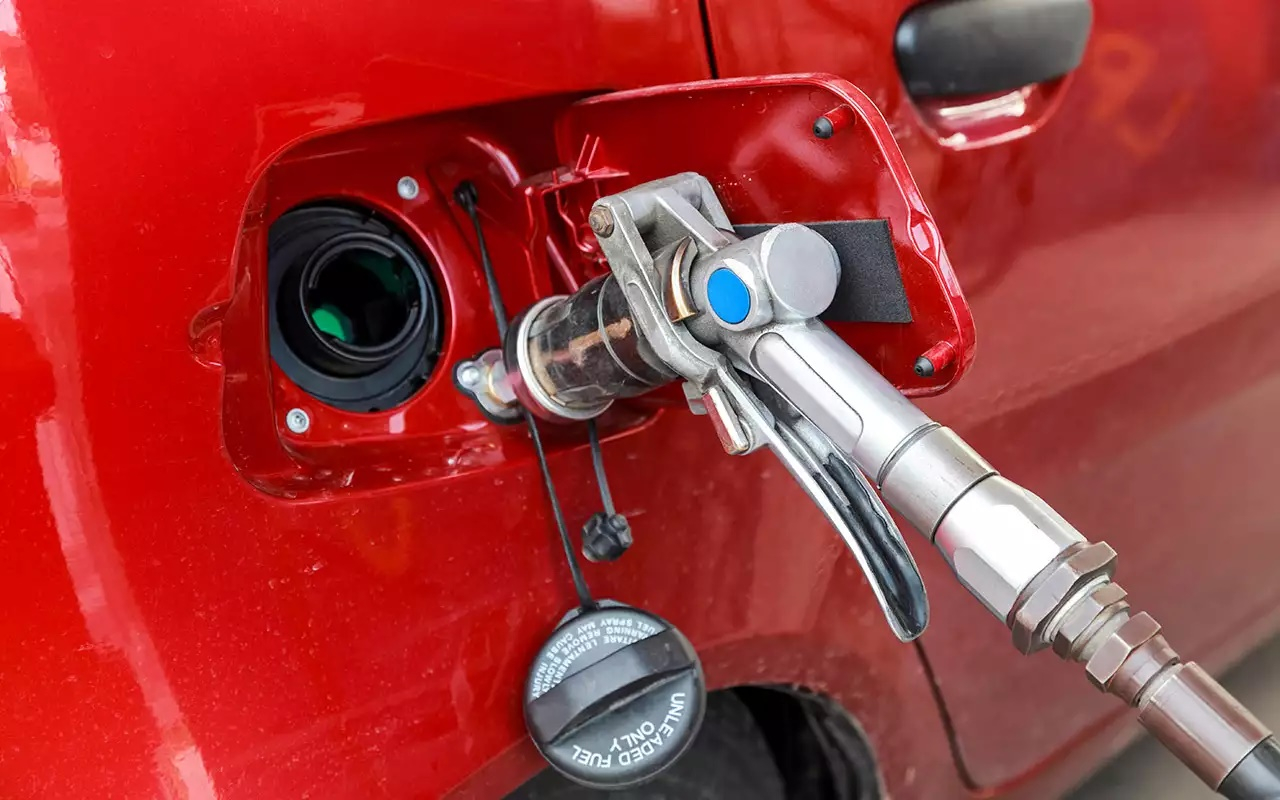 5 наивни мита за газовата уредба в колата, в които шофьорите вярват 