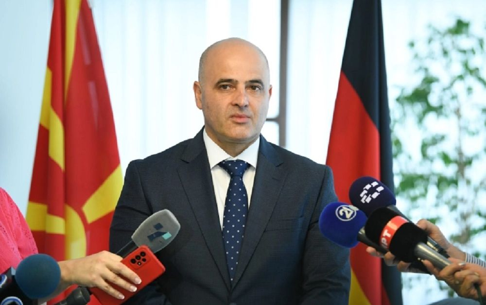 Ковачевски обяви най-чаканата новина за българите в Северна Македония