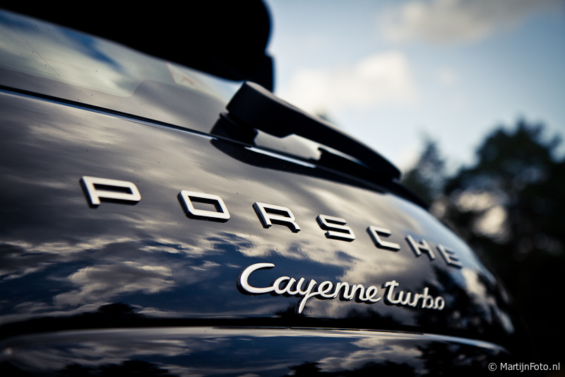 Шпиони заснеха Porsche Cayenne, което трябва да се появи през 2026 година СНИМКИ