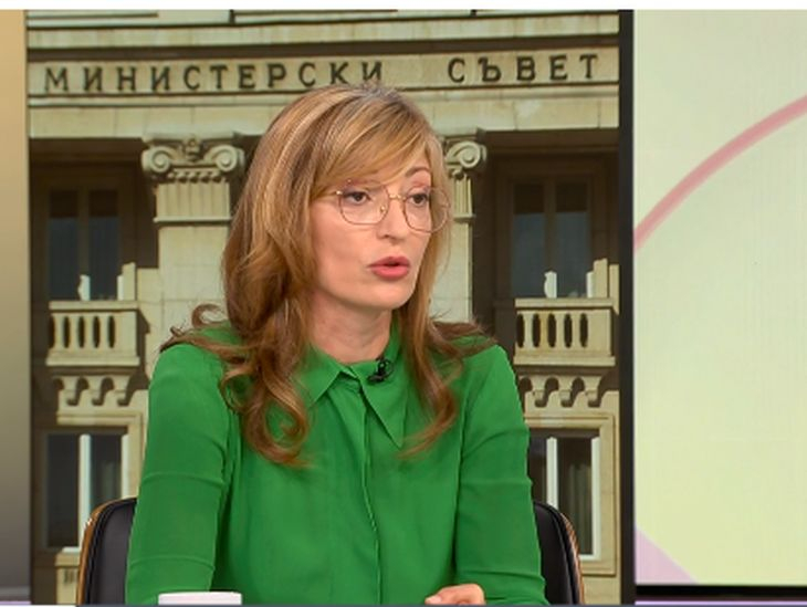 Захариева посече президента заради Украйна: Войната не е прищявка на Зеленски