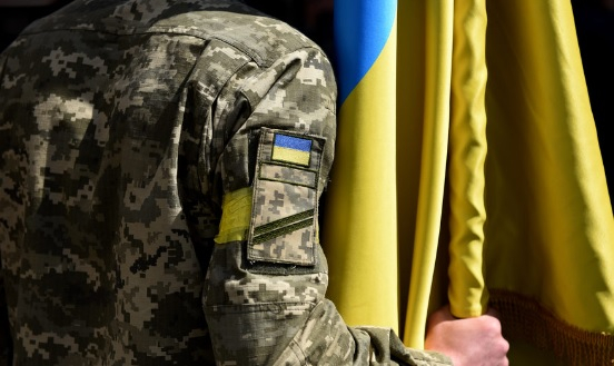 ВИДЕО от войната: Украинец получи призовка заради руски рап
